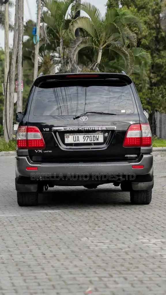 Toyota Land Cruiser Prado 2005 Silver