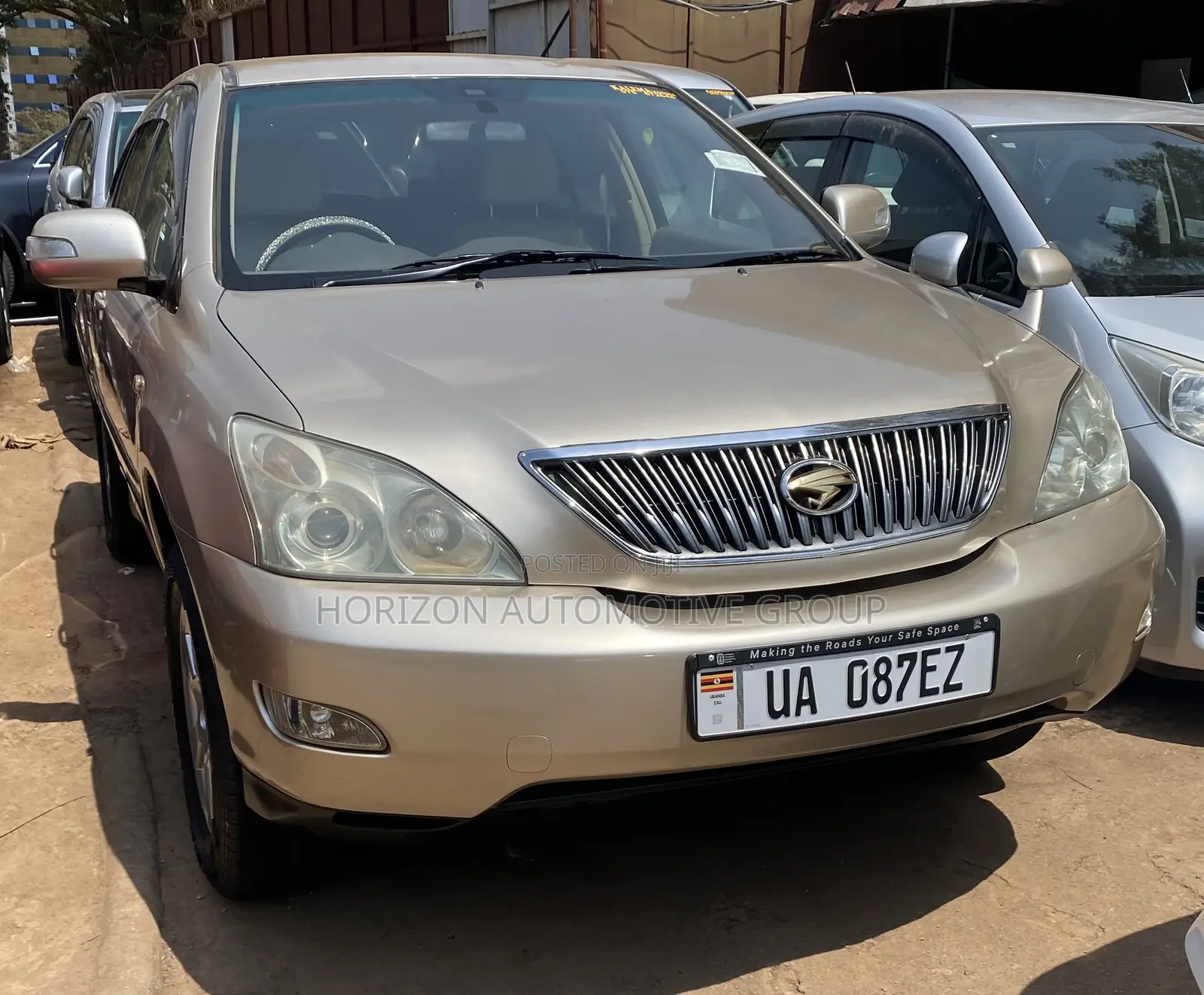 Toyota Harrier 2.4 4WD 2011 Gold