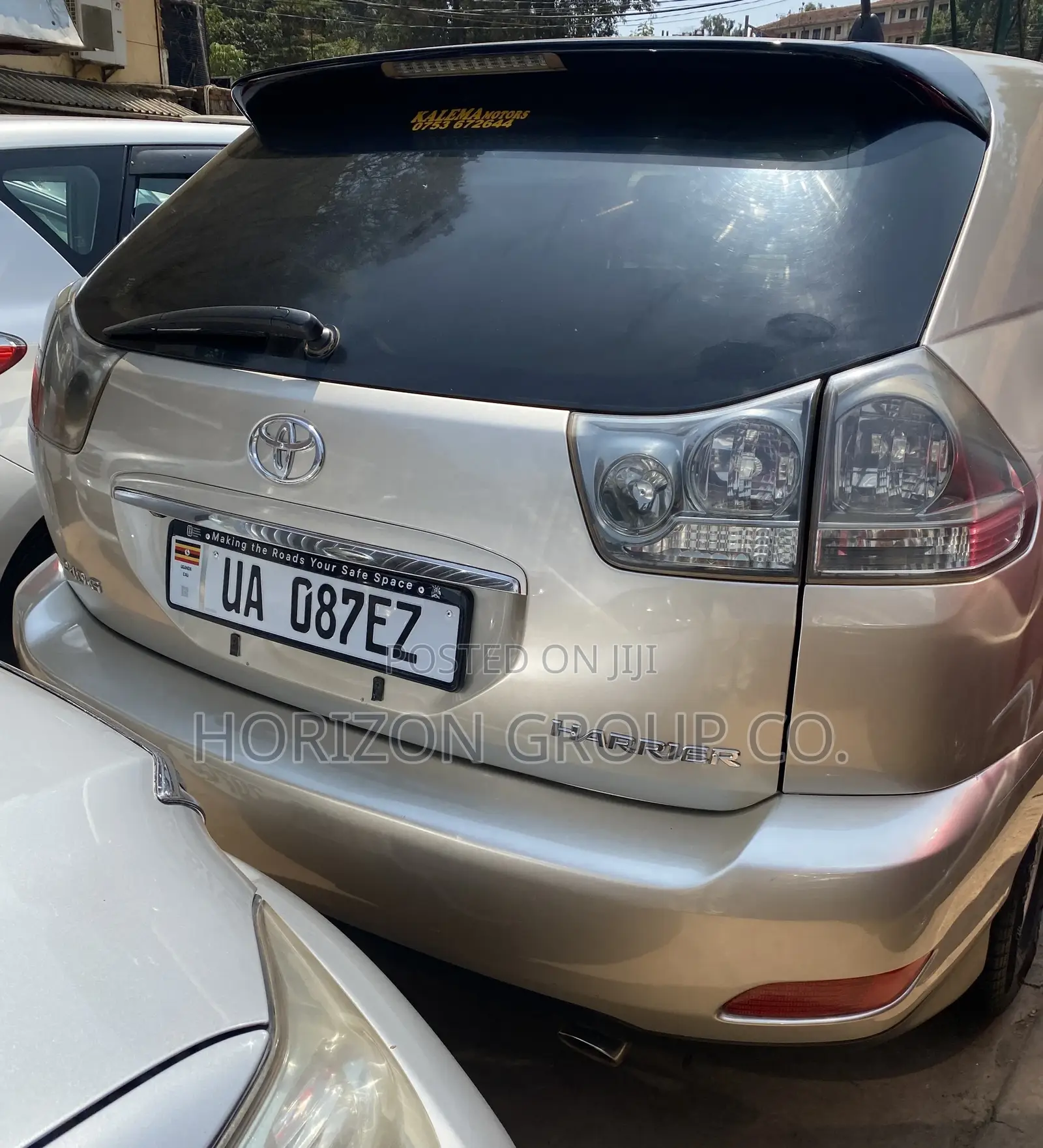 Toyota Harrier 2.4 4WD 2011 Gold