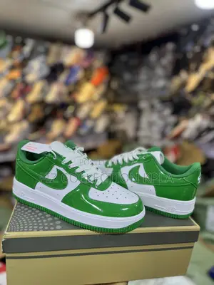 Nike Air Force 1 Low White Kelly Green Patent Sneakers