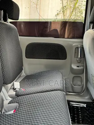 Toyota Sienta 2010 White