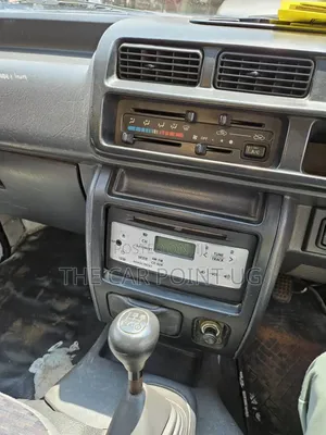 Daihatsu Hijet 2000 Model