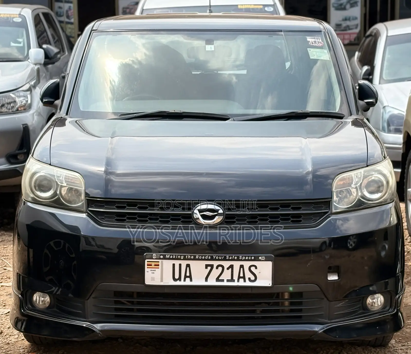 Toyota Corolla Rumion Hatchback 1.5 FWD 2010 Black