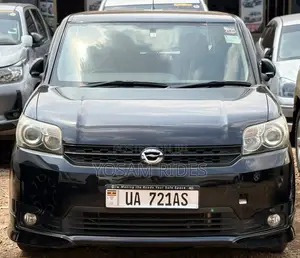 Toyota Corolla Rumion Hatchback 1.5 FWD 2010 Black