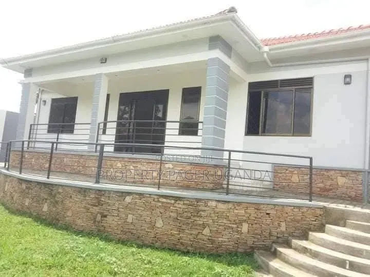 4bdrm Bungalow in Kira for rent