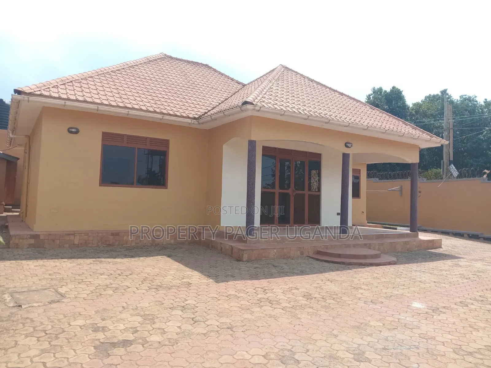 4bdrm Bungalow in Buwaate, Kira for rent