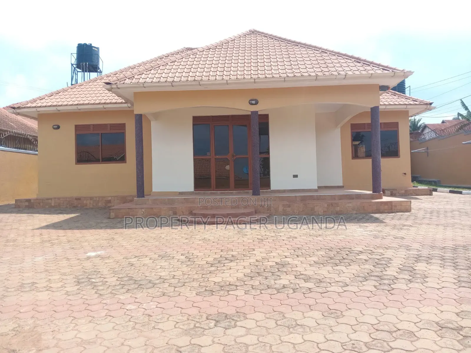 4bdrm Bungalow in Buwaate, Kira for rent