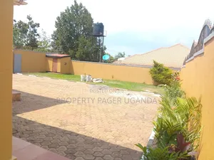 4bdrm Bungalow in Buwaate, Kira for rent