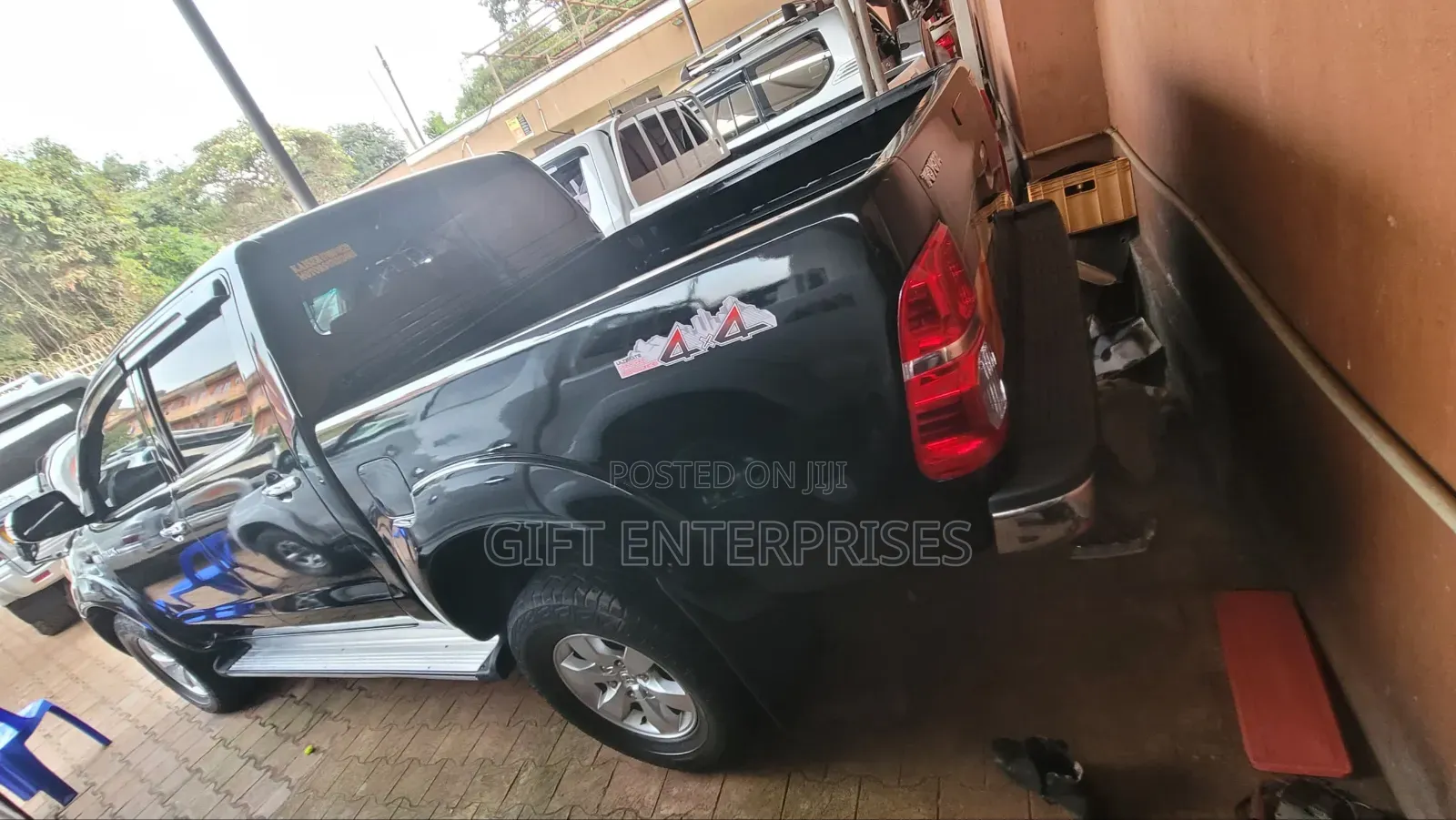 Toyota Hilux 2013 Gray