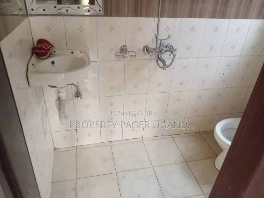 3bdrm Apartment in Kyaliwajjala, Kira for rent