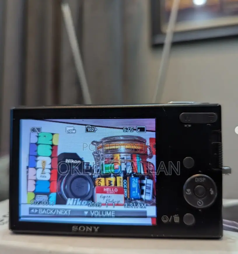 Sony CyberShot DW180,10.1 Mega Pixels , Mint Condition
