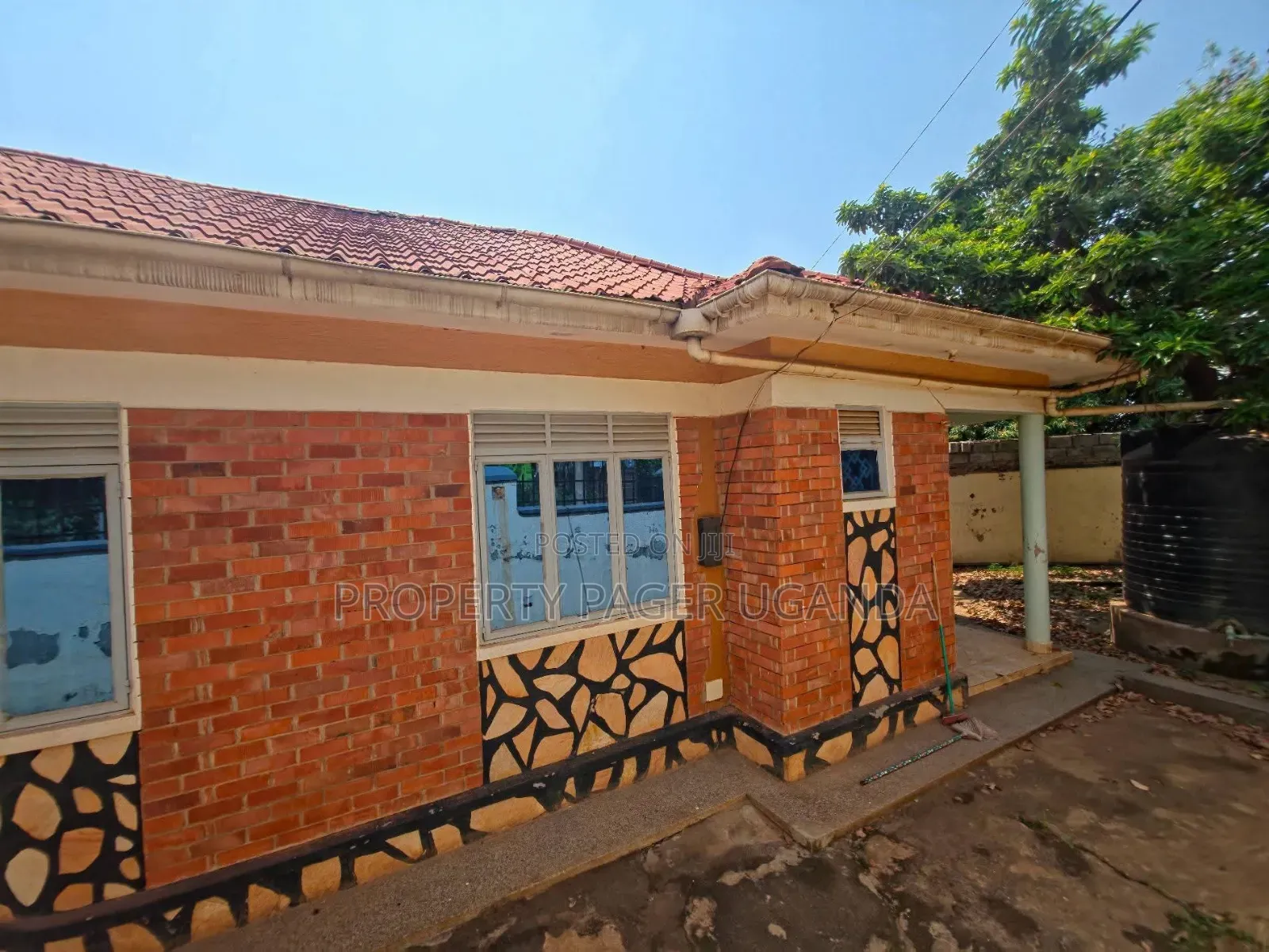 3bdrm Bungalow in Najjera-Buwaate, Kira for sale
