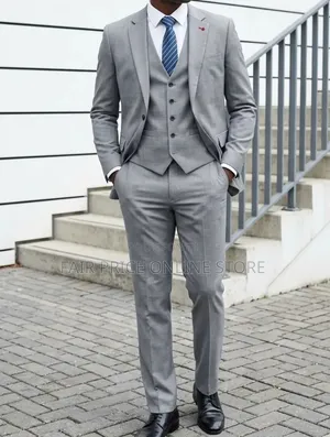 Good Quality Office Men Suit / Party Suit