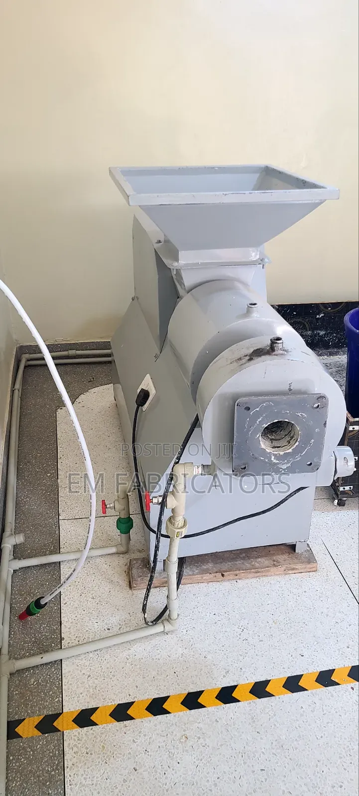 SP: E600. Semi Automatic Soap Machine