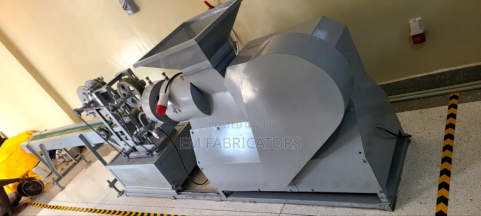 SPL: 600kg/Hr. Plodder, Self Cutter Electric Conveyor. 380v/ 240V.