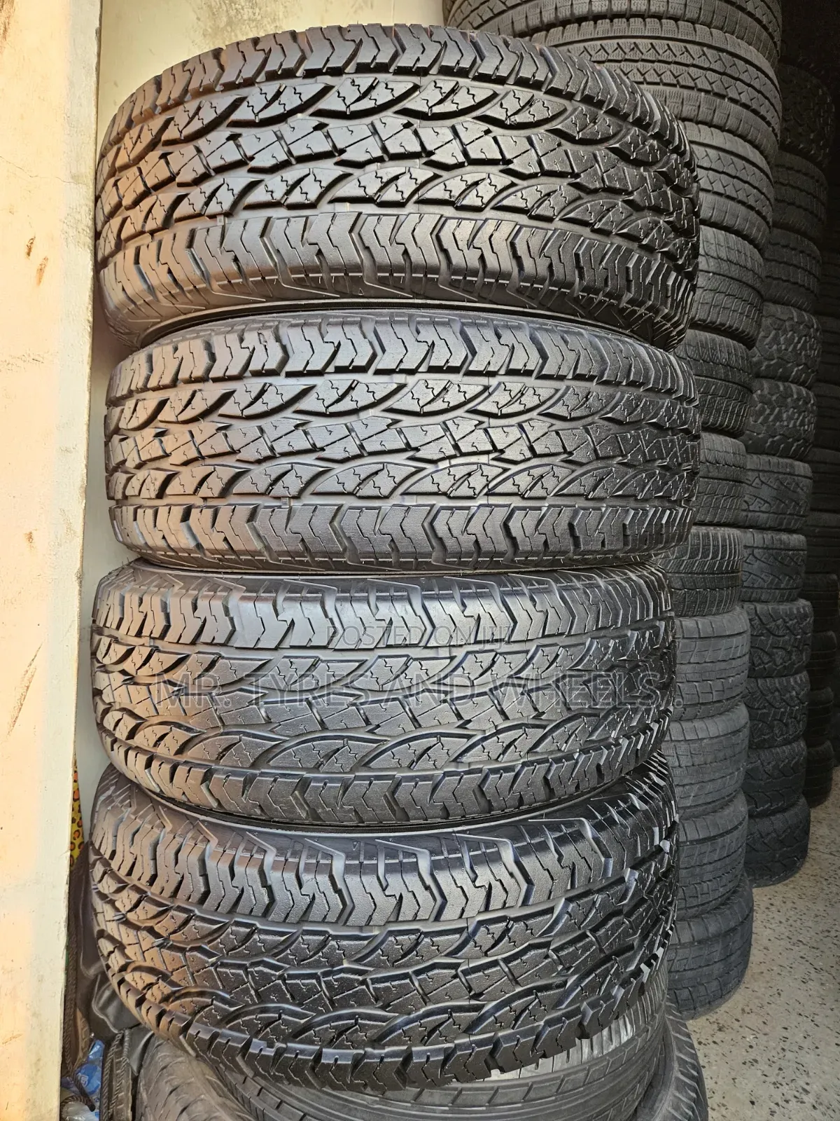 265 70 R16 SAVERO AT Used Only 2weeks Thay Are Almost New Tires Bro.