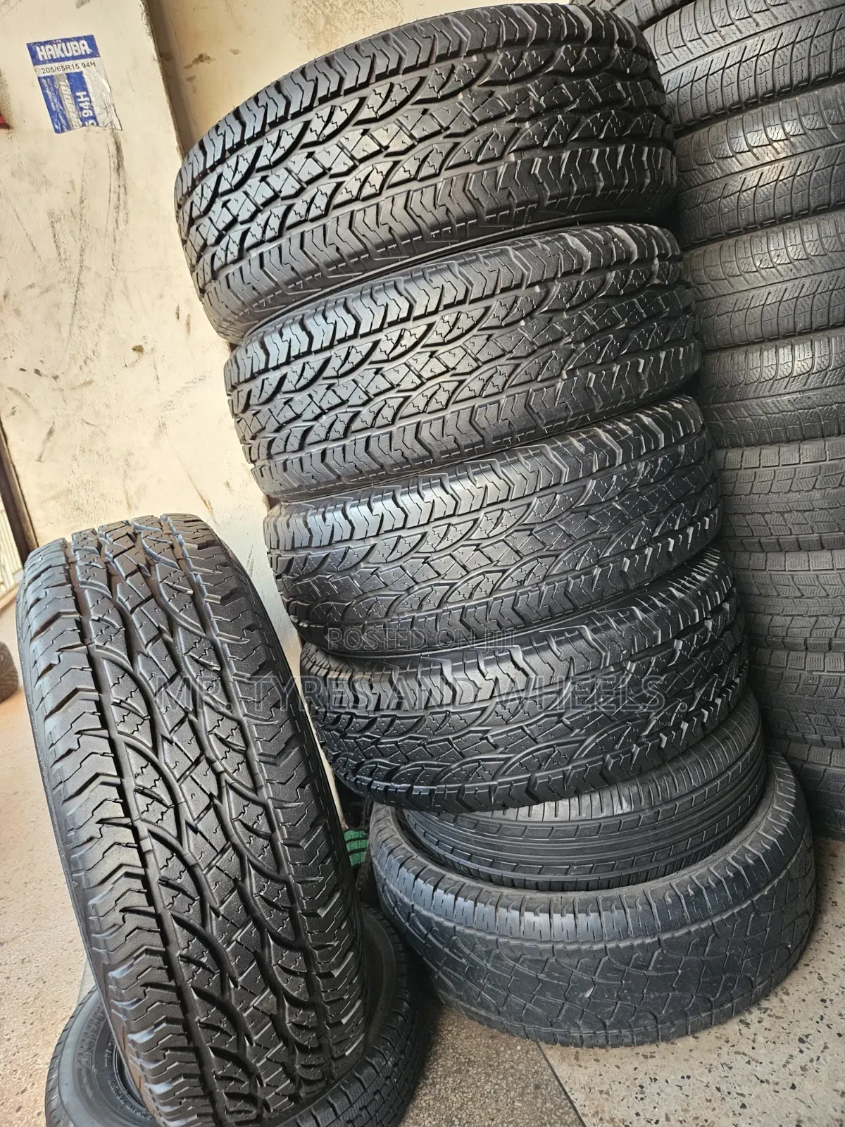 265 70 R16 SAVERO AT Used Only 2weeks Thay Are Almost New Tires Bro.
