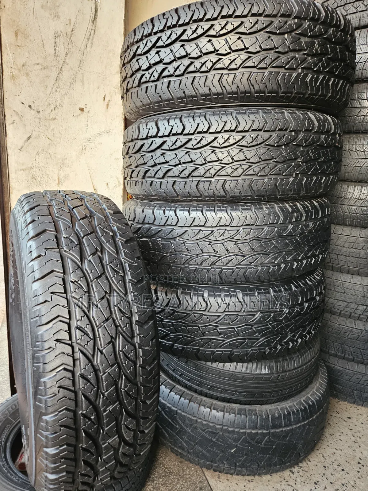 265 70 R16 SAVERO AT Used Only 2weeks Thay Are Almost New Tires Bro.
