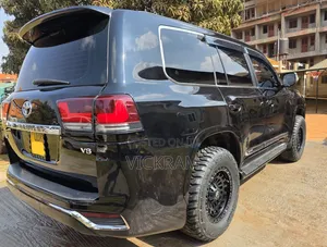 Toyota Land Cruiser 2009 Black