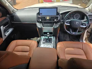 Toyota Land Cruiser 4.5 TD GX-R 2009 White