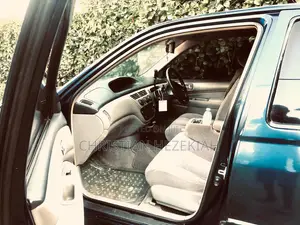 Toyota Vista 2001 Blue