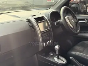 Nissan X-Trail 2.0 Petrol XE 2012 Silver