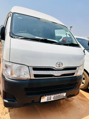 Toyota HiAce 2011 White