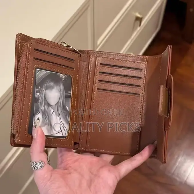 Wallet, Card Holder and Luxury Bag Integrated