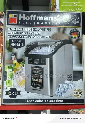 Hoffmans HM-9816 Portable Ice Machine With a 2.6L Capacity and a 160W.