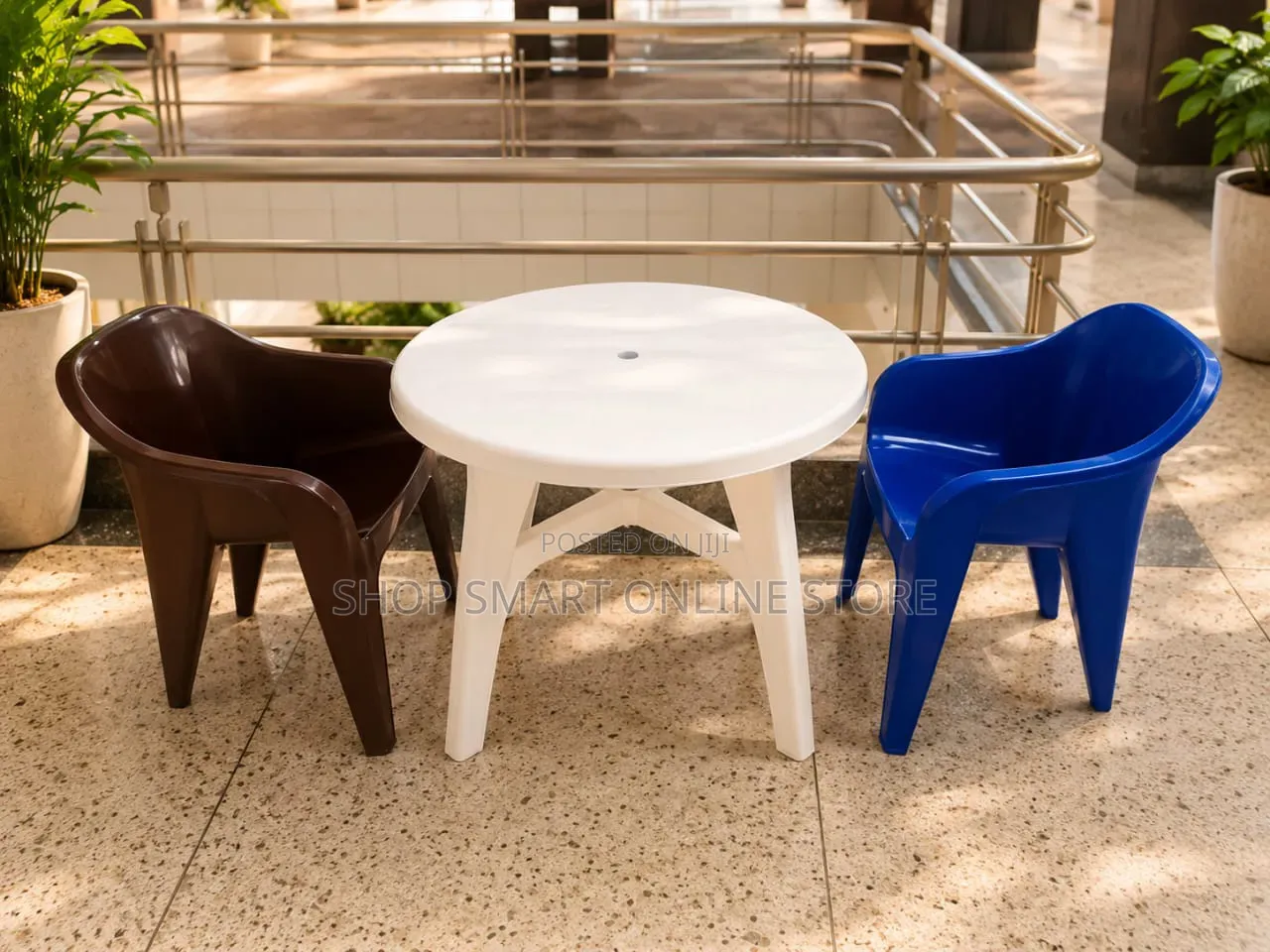 Simplive Outdoor/Indoor Plastic Table and Chairs