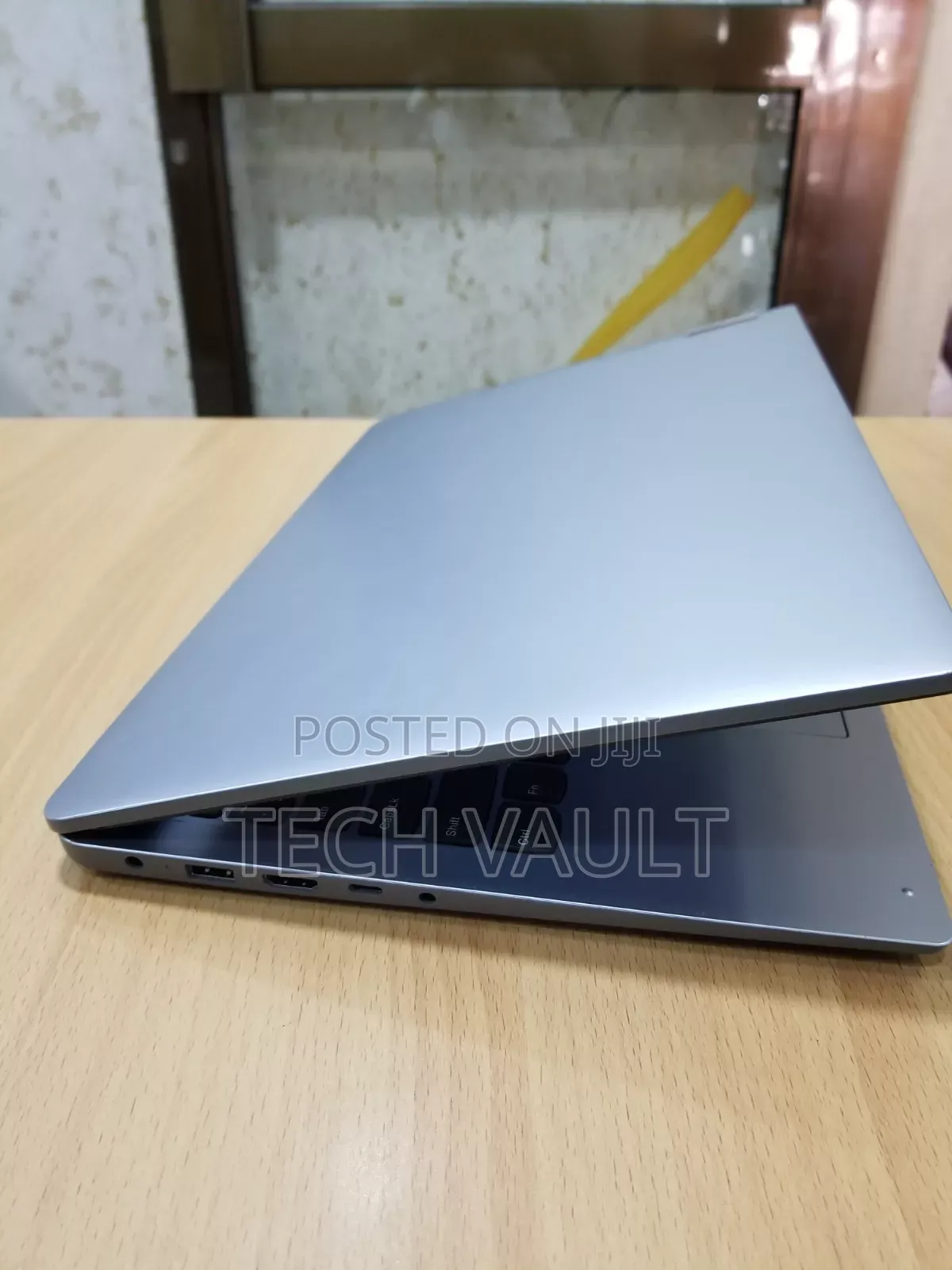 New Laptop Lenovo IdeaPad S530 4GB Intel Core i7 SSD 256GB