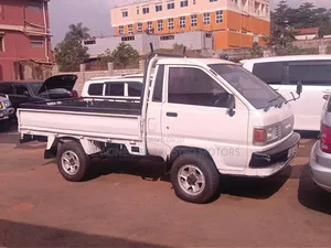 Toyota TownAce 1999 White