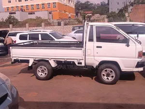 Toyota TownAce 1999 White