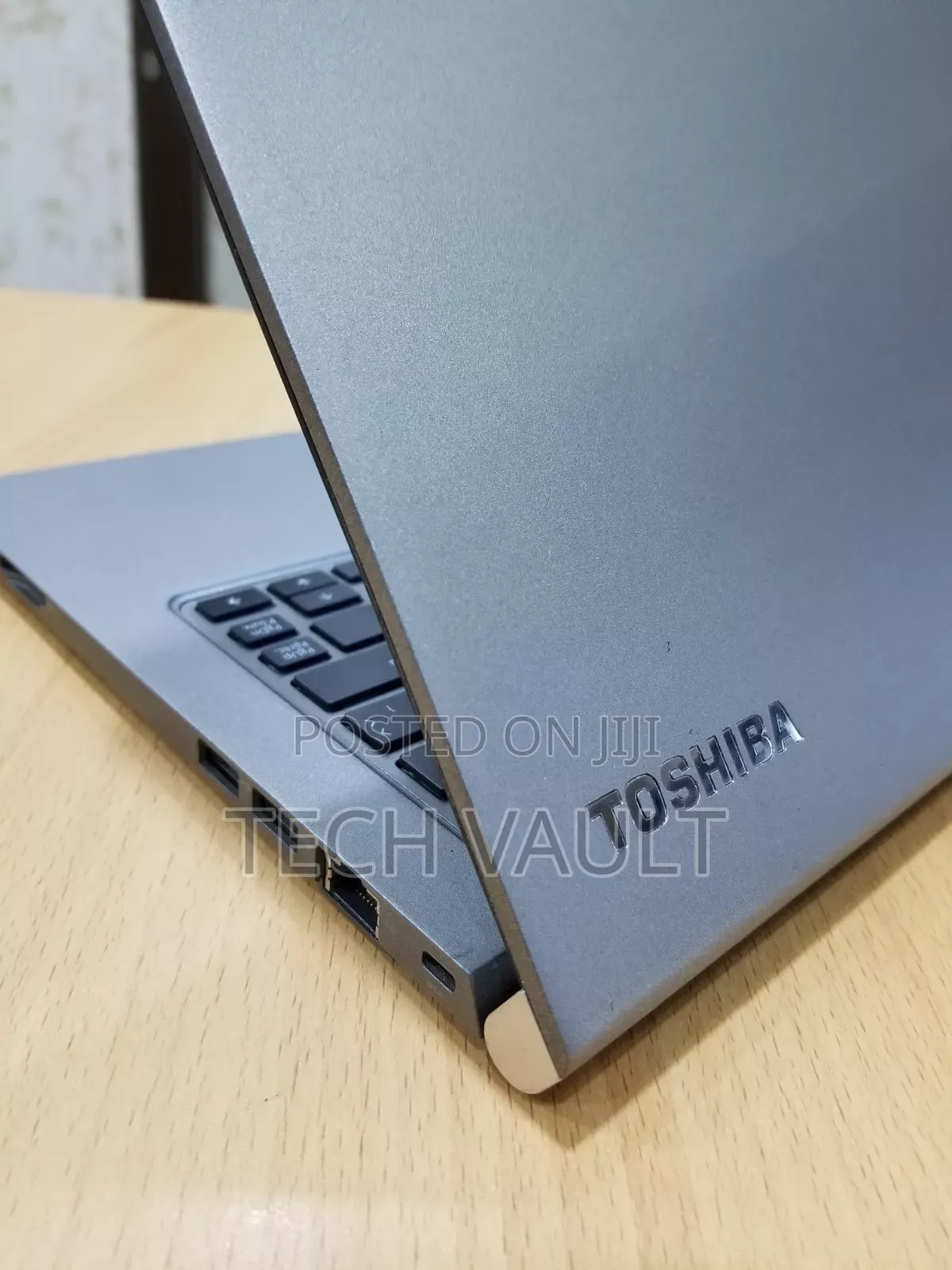 New Laptop Toshiba Portege Z30 4GB Intel Core i5 SSD 128GB