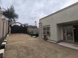 4bdrm House in Senge Estate, Wakiso / Wakiso for sale