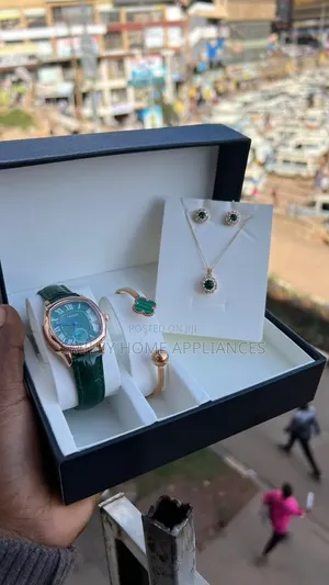 Cartier Women's Green Leather Strapped Gift Box Watch