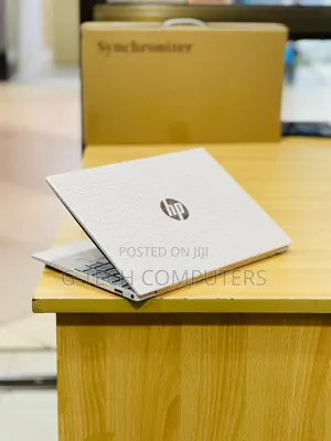 New Laptop HP Pavilion 13 16GB AMD Ryzen 5 SSD 512GB