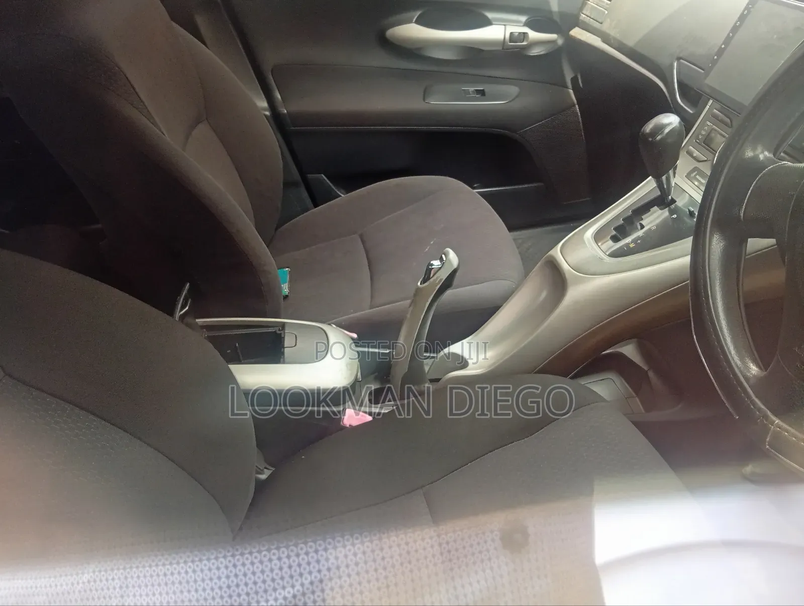 Toyota Auris 1.4 VVT-i 2007 Silver