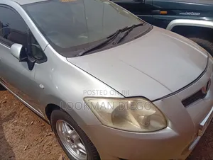 Toyota Auris 1.4 VVT-i 2007 Silver