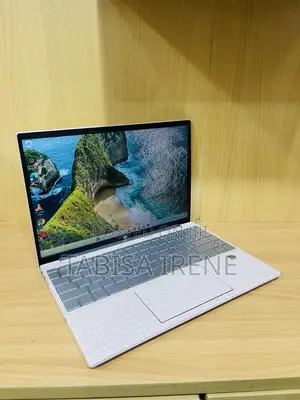 New Laptop HP Pavilion 13 16GB AMD Ryzen 5 SSD 512GB