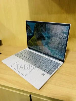 New Laptop HP Pavilion 13 16GB AMD Ryzen 5 SSD 512GB