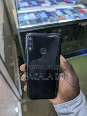 Infinix Hot 8 32 GB Black