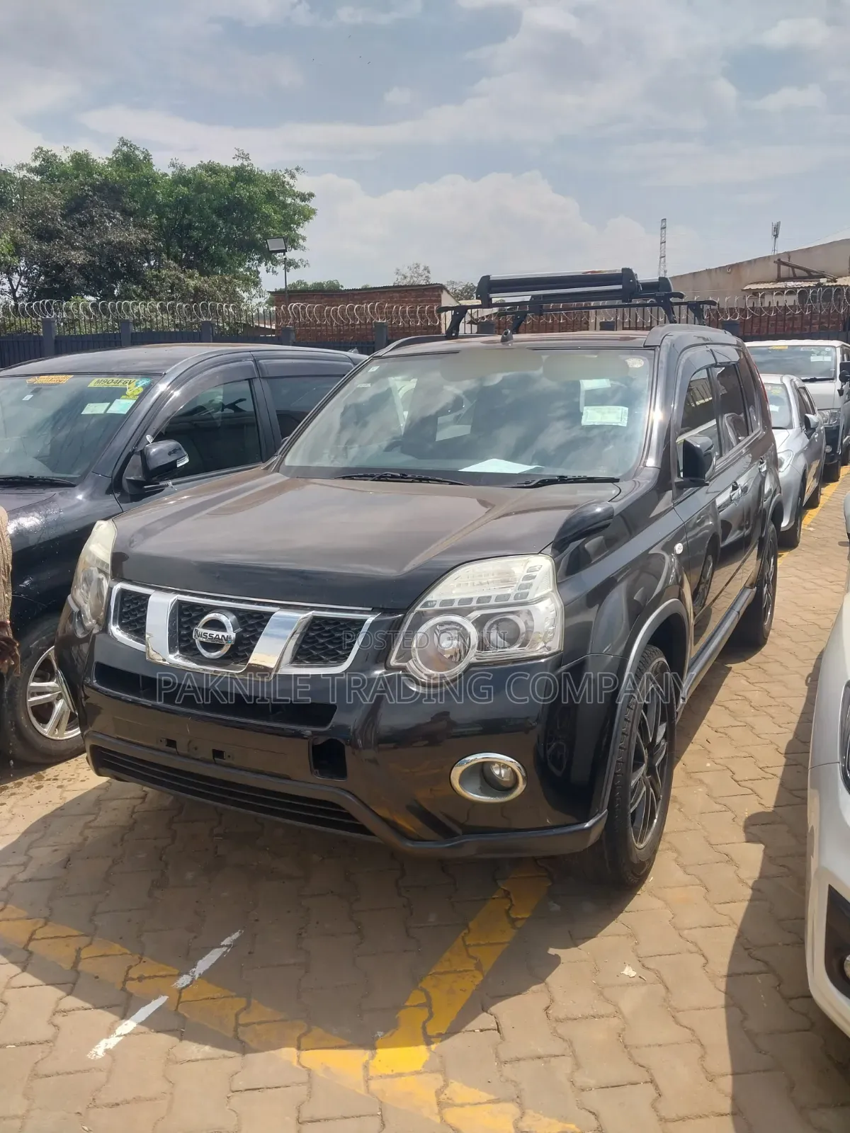 Nissan X-Trail 2.0 Petrol AWD 2013 Black