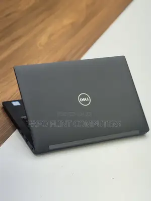 Laptop Dell Latitude 7390 8GB Intel Core i7 SSD 256GB