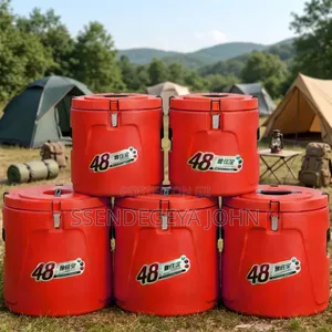 Commercial-Grade Insulated Food Transport Containers
