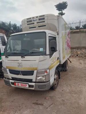 Mitsubishi Canter Fridge 2006