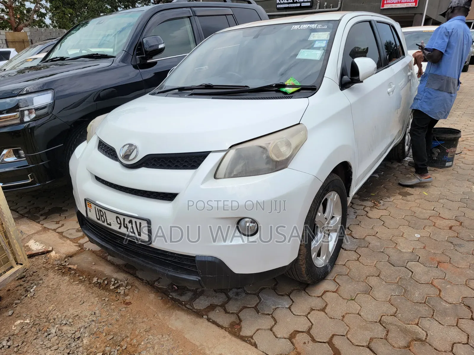 Toyota IST 2009 White