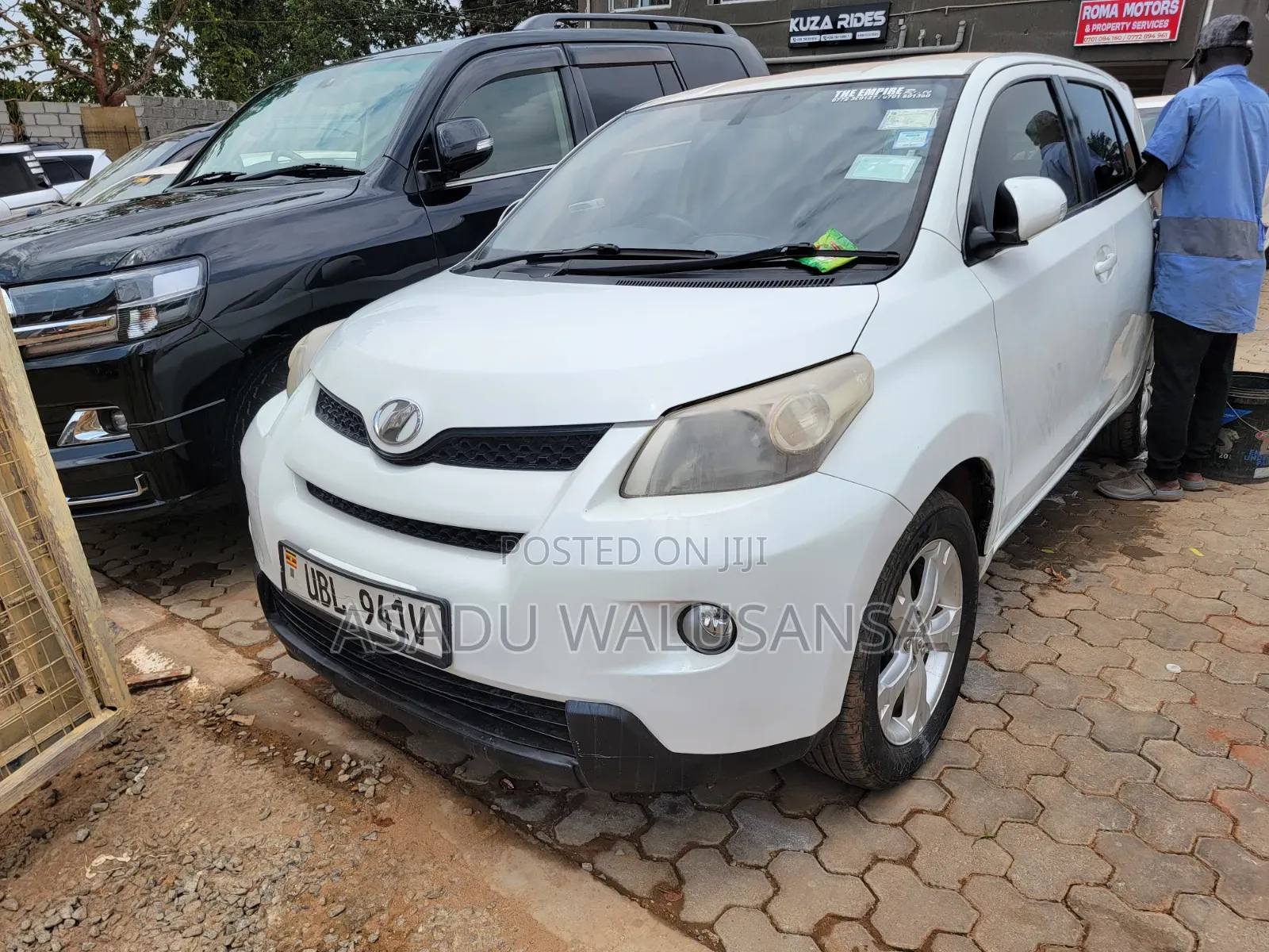 Toyota IST 2009 White