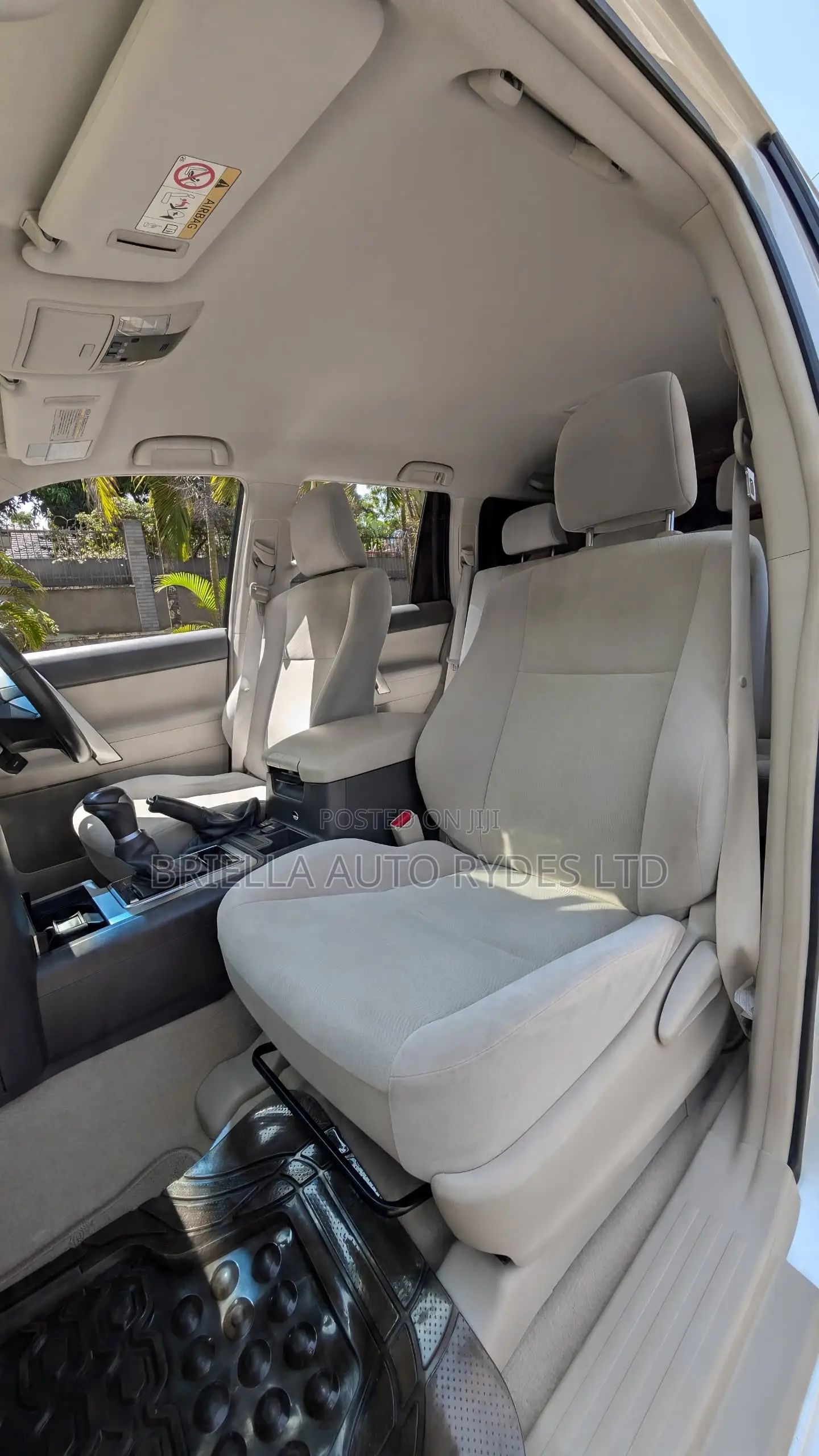 Toyota Land Cruiser Prado 2018 Off white