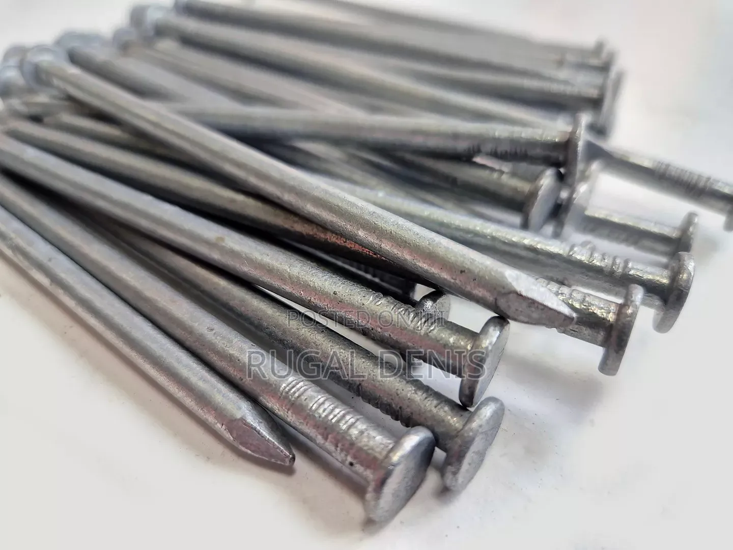 Galvanised Wire Nails 2. 1/2 Inch 50KG Bag